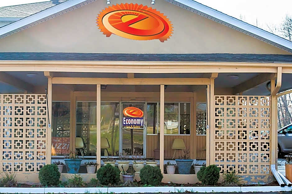 Economy Inn & Suites