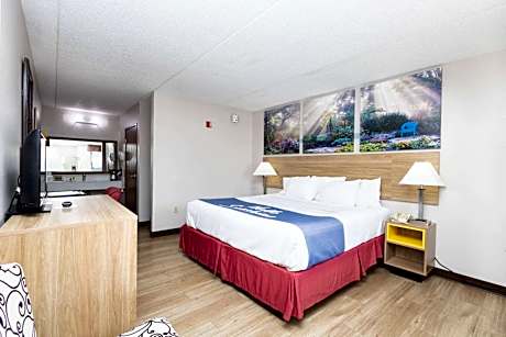 King Room - Non-Smoking