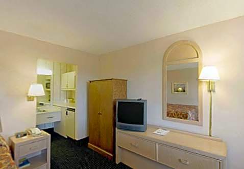 Americas Best Value Inn & Suites/Murfreesboro