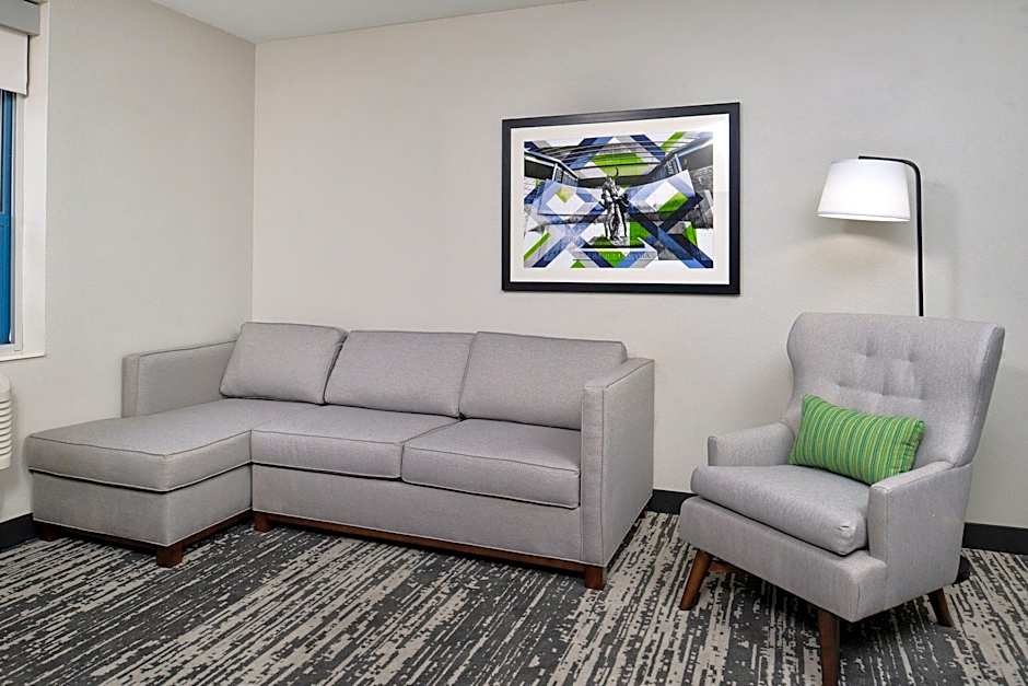 Four Points by Sheraton Omaha Midtown – Omaha, NE