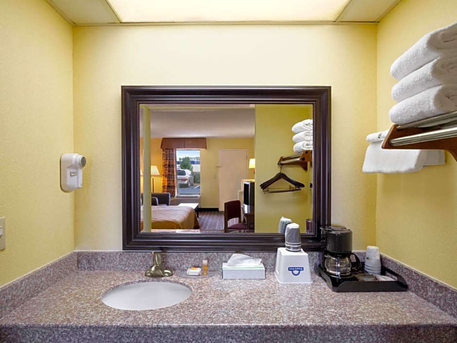 Days Inn by Wyndham Richburg