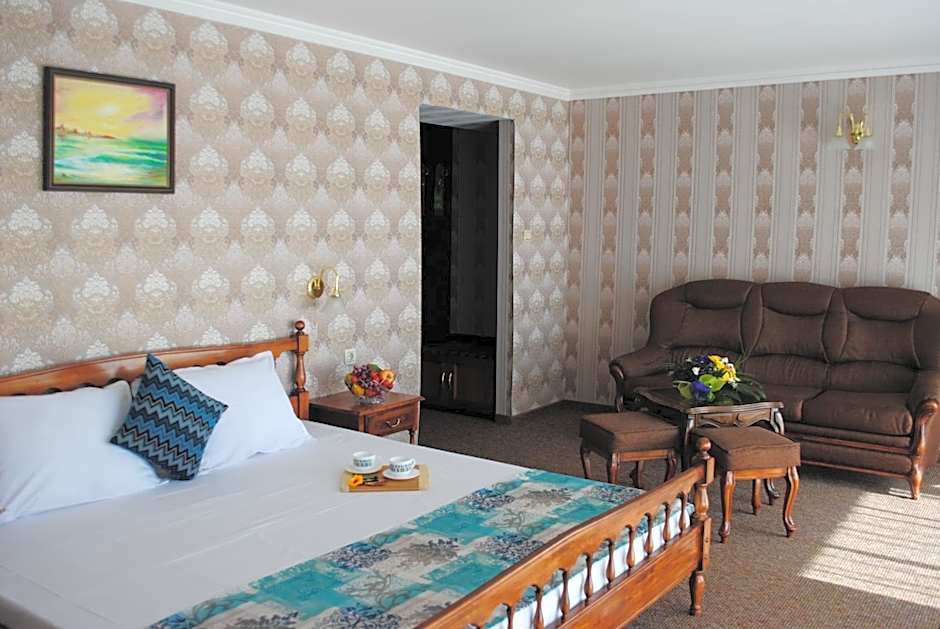 Mercury Hotel- All Inclusive