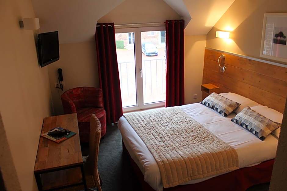 Photo 1 of 3 of Double Room