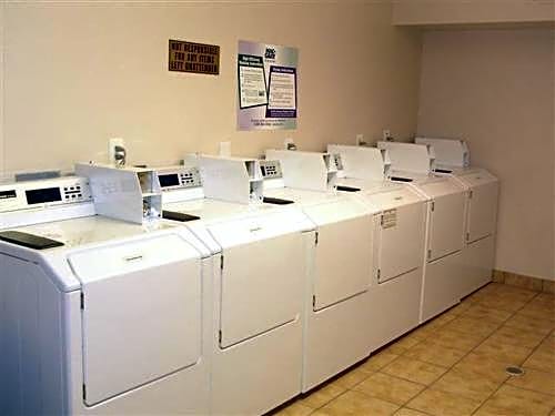 InTown Suites Extended Stay Hattiesburg