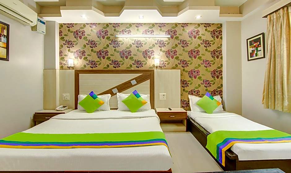 Treebo Rockwell Plaza