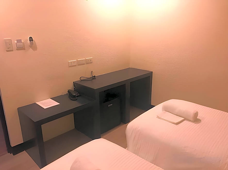Babylon Oslob Coast Guesthouse