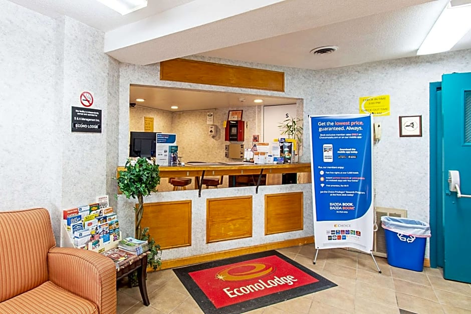 Econo Lodge Utica