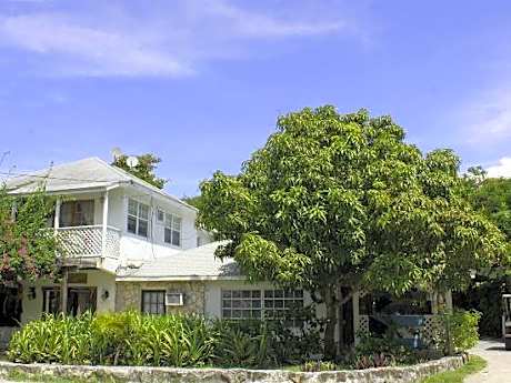 Tingum Village Hotel