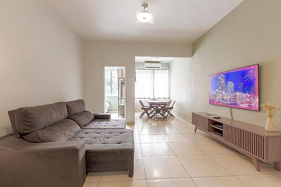 3BR Comfort: 100m from Copacabana-Ipanema Beach