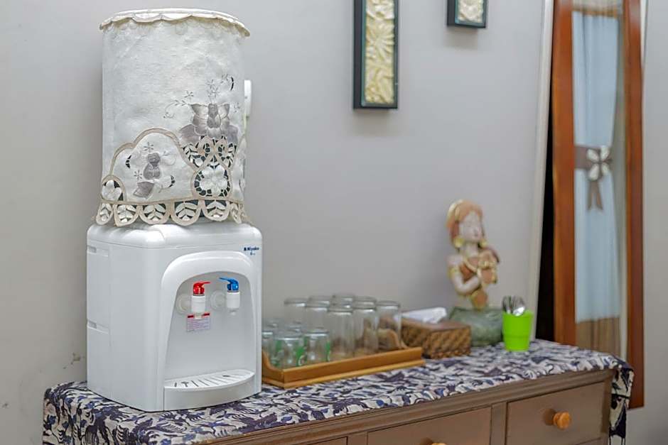 RedDoorz Syariah @ House Of Melati Kepanjen