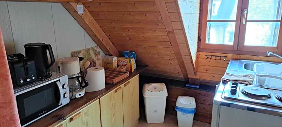 LOCATION à COUCY LE CHATEAU