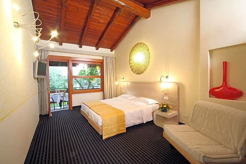 Hotel Sailing Center