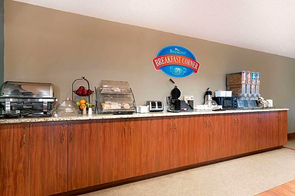 Baymont by Wyndham Marshfield