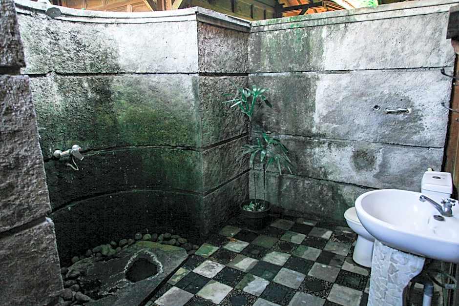 Tembi - Historical Home