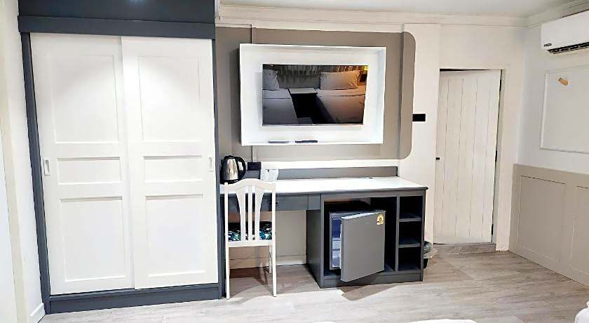 SEATEL Phuket, Patong Beach