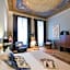 Soprarno Suites