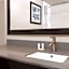 La Quinta Inn & Suites by Wyndham Fairfield - Napa Valley