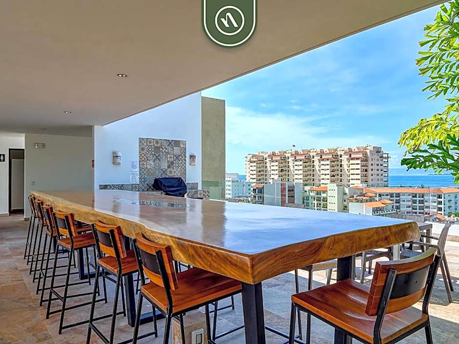 Luxury 2BR Condo in Romatic Zone - Rooftop Pool