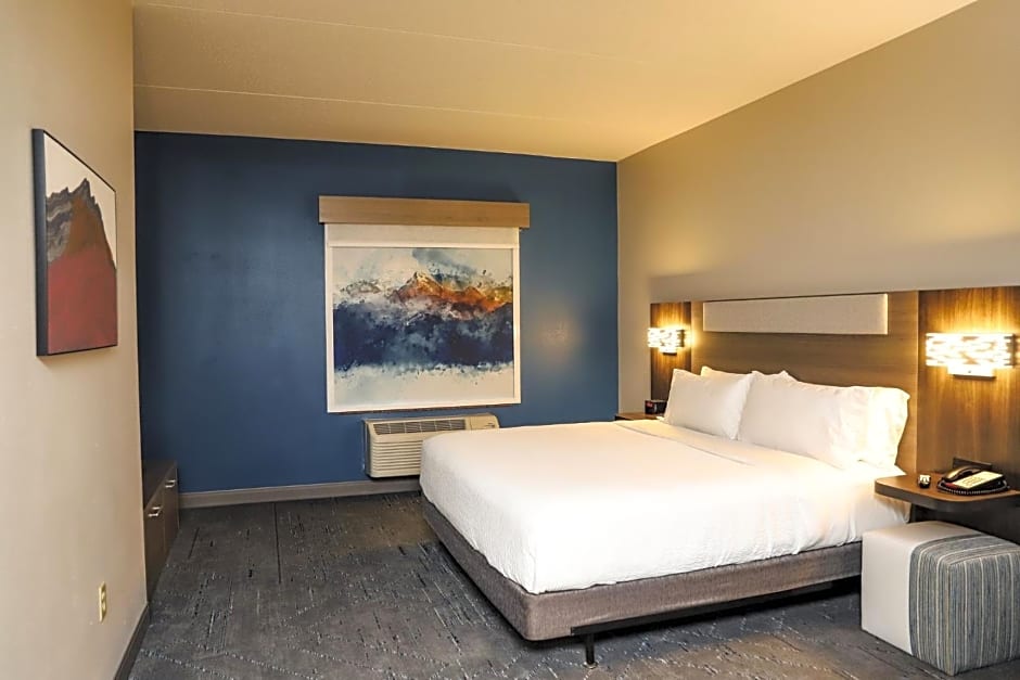 Holiday Inn Express & Suites Donegal By IHG