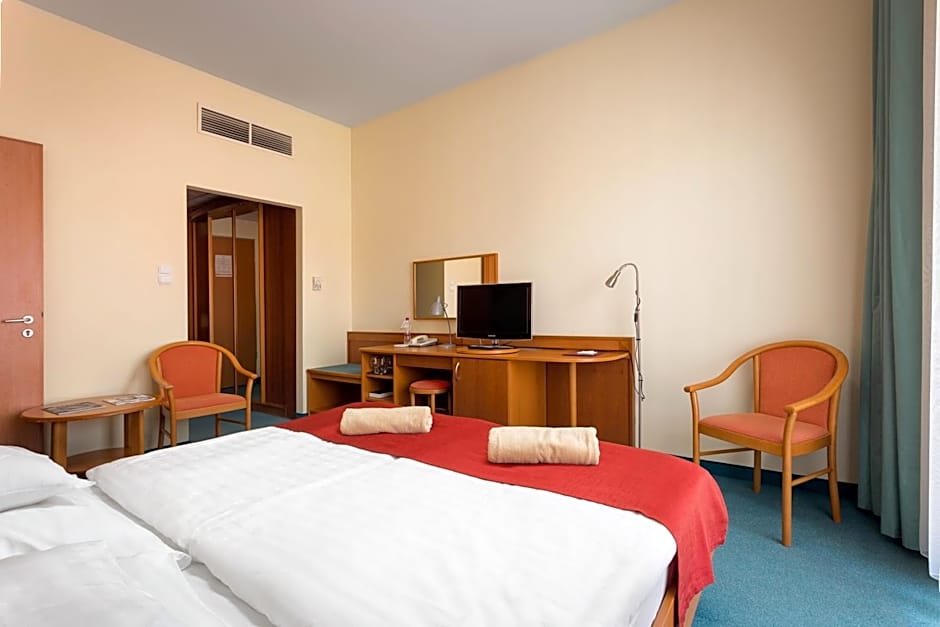 Hunguest Hotel Aqua Sol