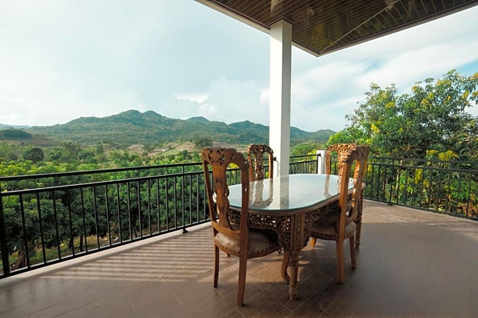 Hakata Lejja near Natural Hot spring