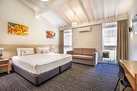 Nightcap at the Ranch Hotel