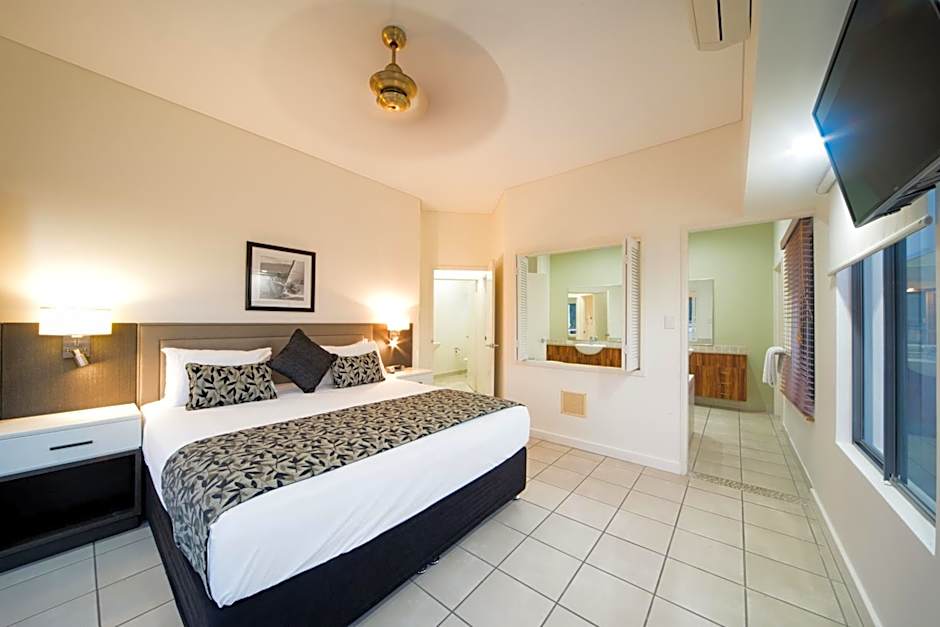 Portside Whitsunday Luxury Holiday Apartments