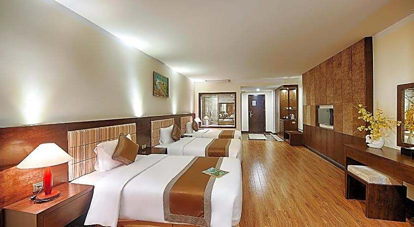 Muong Thanh Grand Cua Lo Hotel