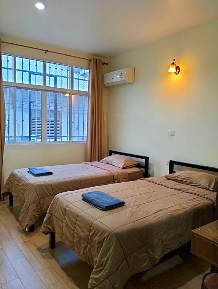 Mangkon Hostel