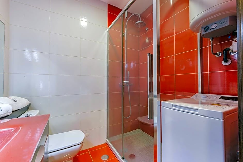 Rent4Rest Estoril Beachfront Apartments