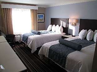 Photo 1 of 2 of 1 King Bed, Jetted Tub, 3rd Floor