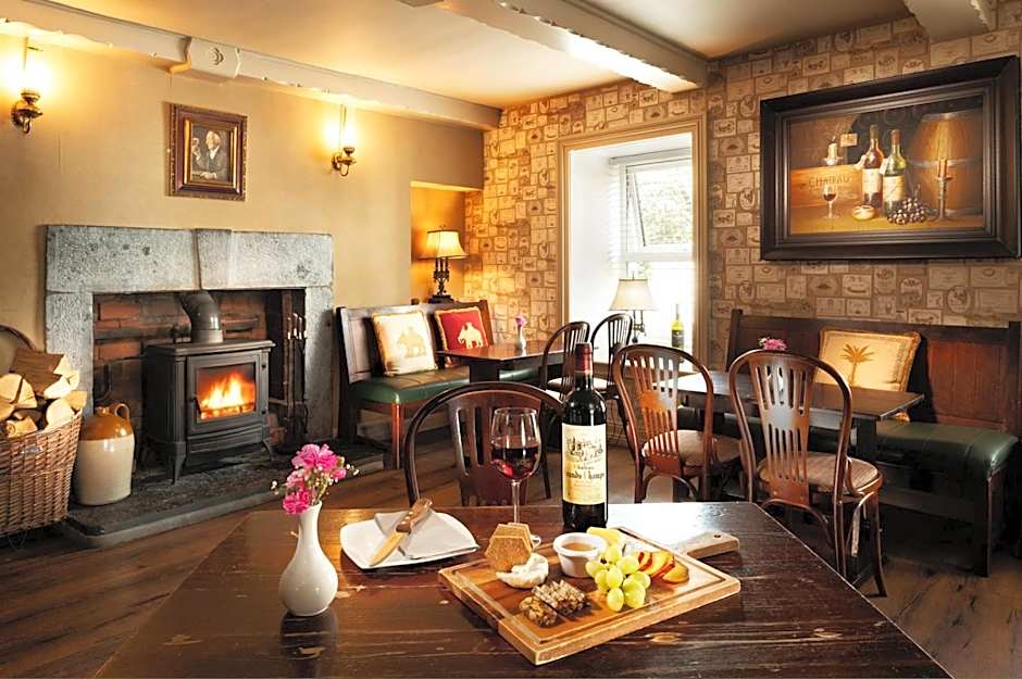 Hylands Burren Hotel