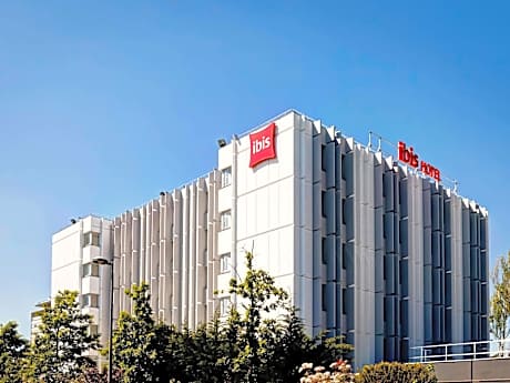 ibis Lyon Est Bron