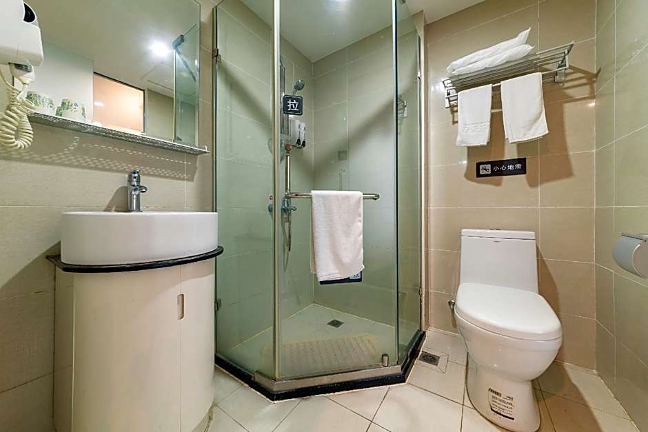 7 Days Inn Dongtai Honglan Road RT-Mart