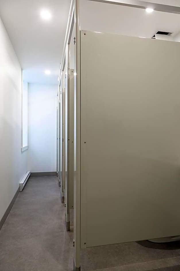 Auberge Jeunesse QBEDS Hostel