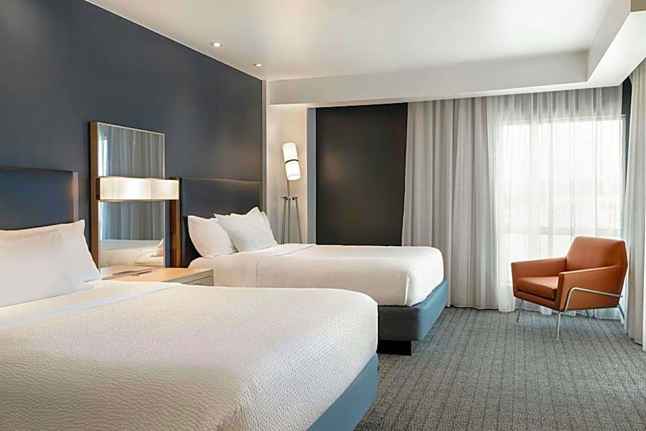 Courtyard by Marriott St. Louis St. Peters