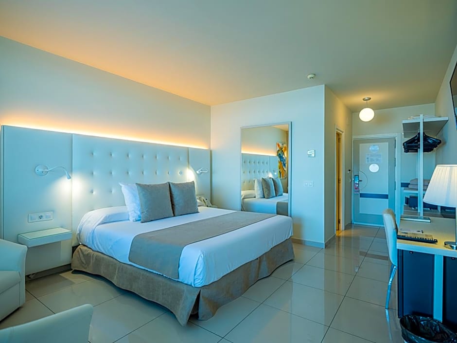 On Hotels Oceanfront Adults Designed