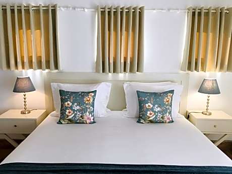 Deluxe Double Room with Sea View