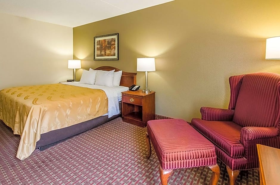 Quality Inn & Suites Lexington near I-64 and I-81