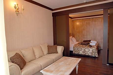 Two-Bedroom Suite Section Elena (child up to 5.99 years is for free)