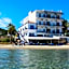 Niko's Beach Suites Νο2