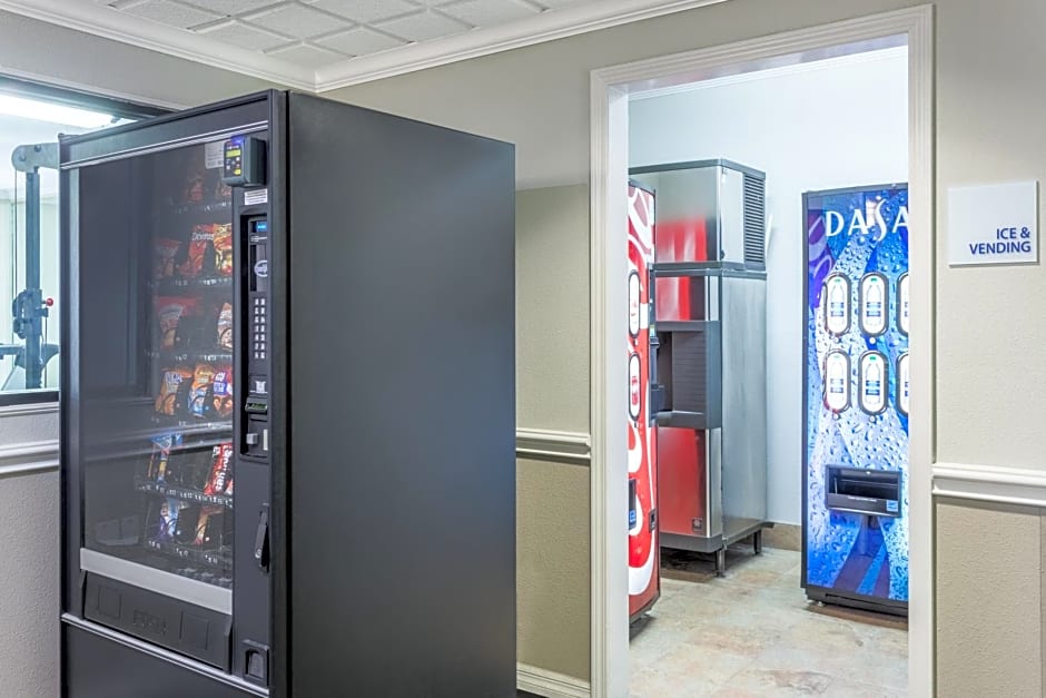 Holiday Inn Express Hotel and Suites Lake Charles by IHG