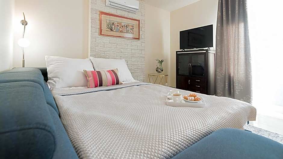 Aparthotel Koroni Home