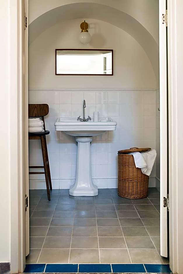 Khan Ein Karem Boutique Hotel