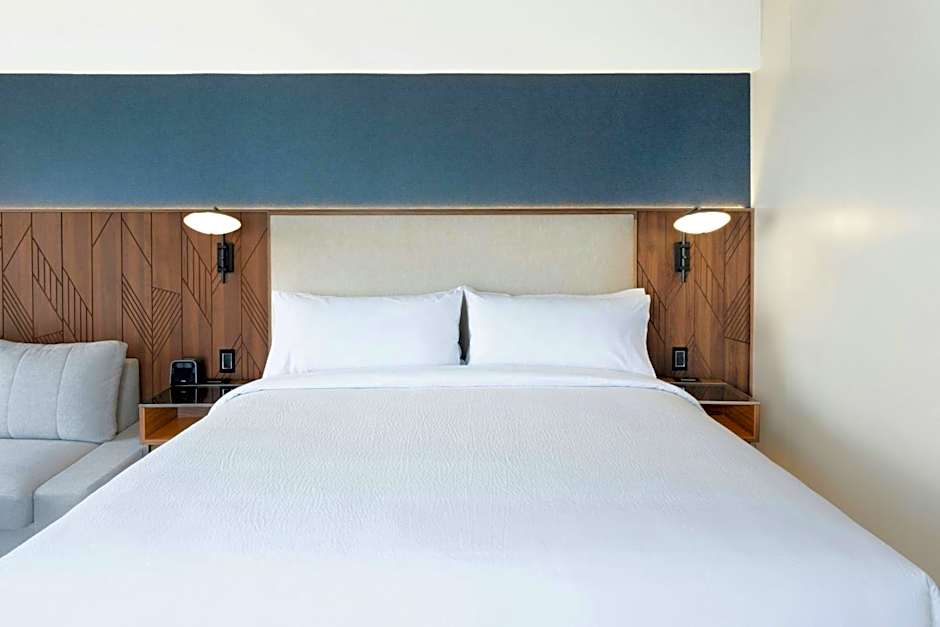 Courtyard by Marriott Puebla Las Animas