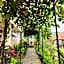 Taman Teratai Hotel