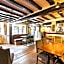 The George Hotel