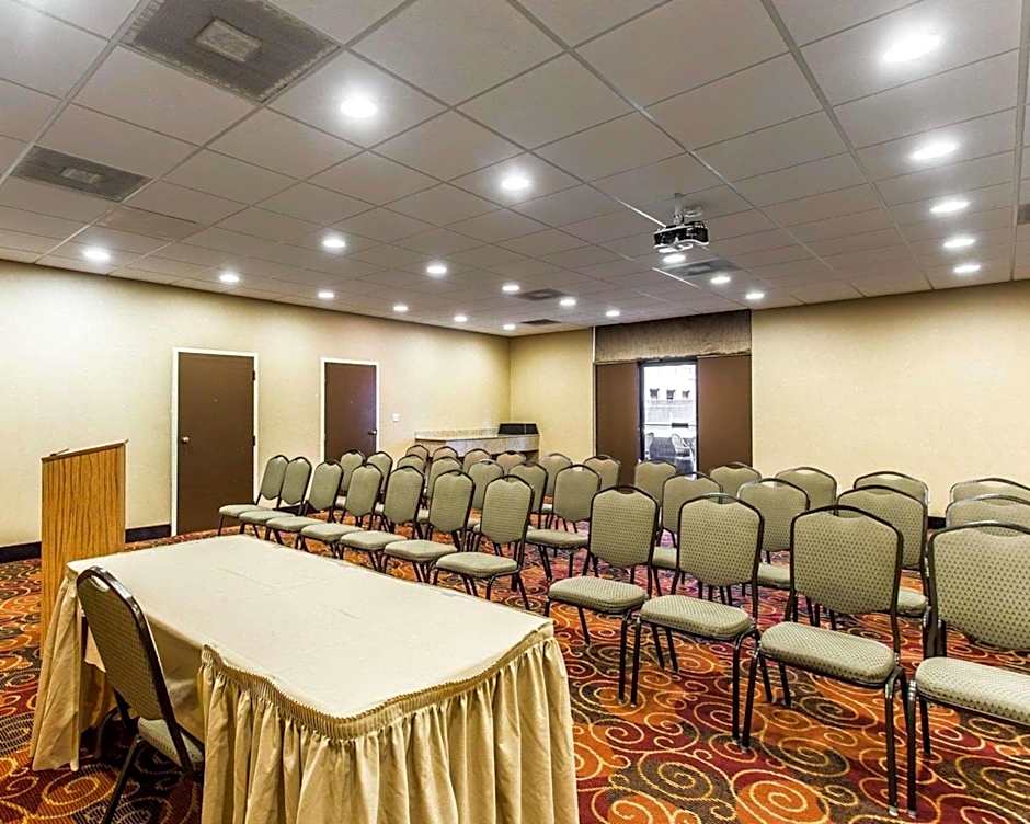 Quality Suites Hickory South
