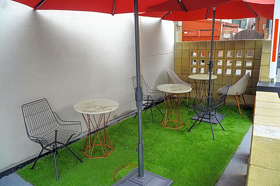 Hotel24ST.UrbanBrown Seosan lakepark 