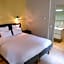 Au Loup Historic Apartments